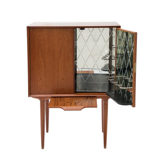 Illum Wikkelso Bar Cabinet - Image 2