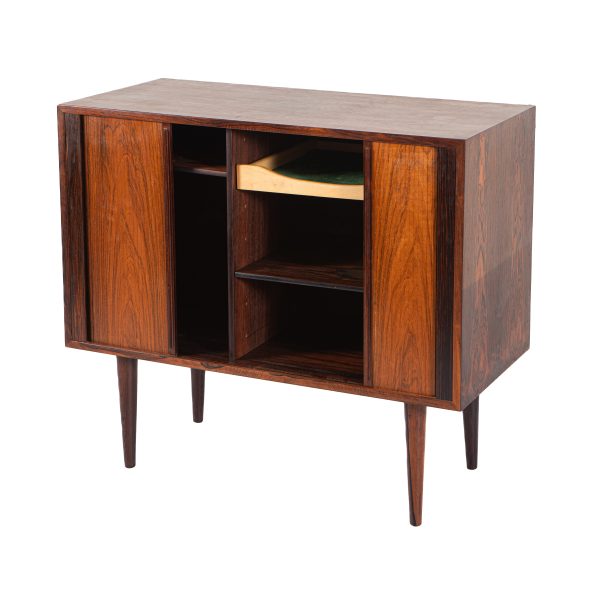 Mahogany Bar - Image 4